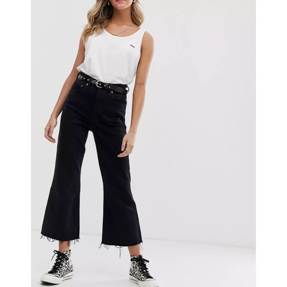 Levi's Denim - Levi's Ribcage Crop Flare Jeans in Black